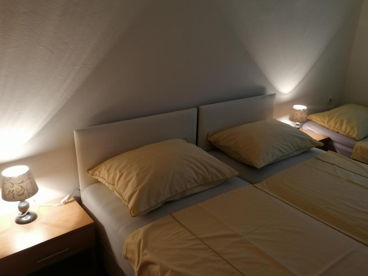 Apartmani Ivana Senj Сен Екстериор снимка