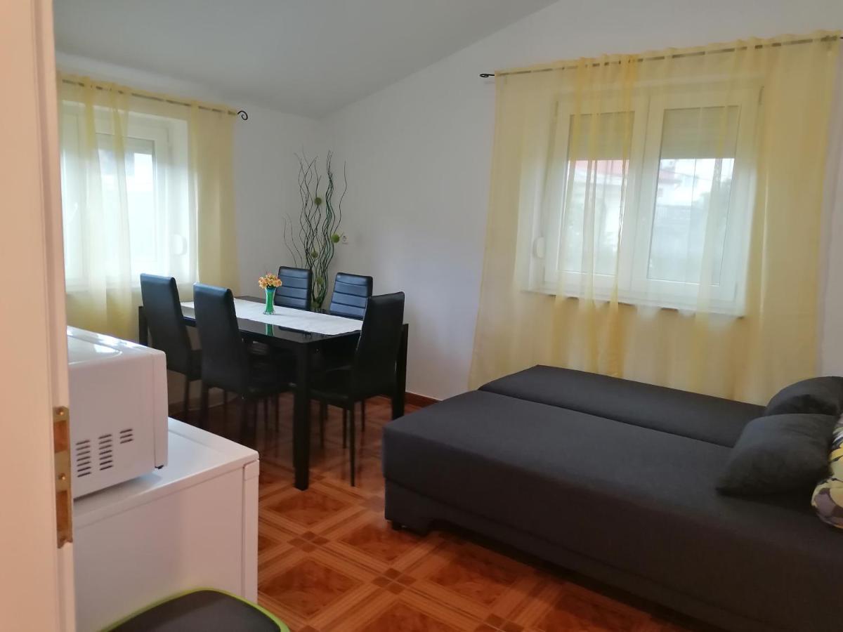Apartmani Ivana Senj Сен Екстериор снимка