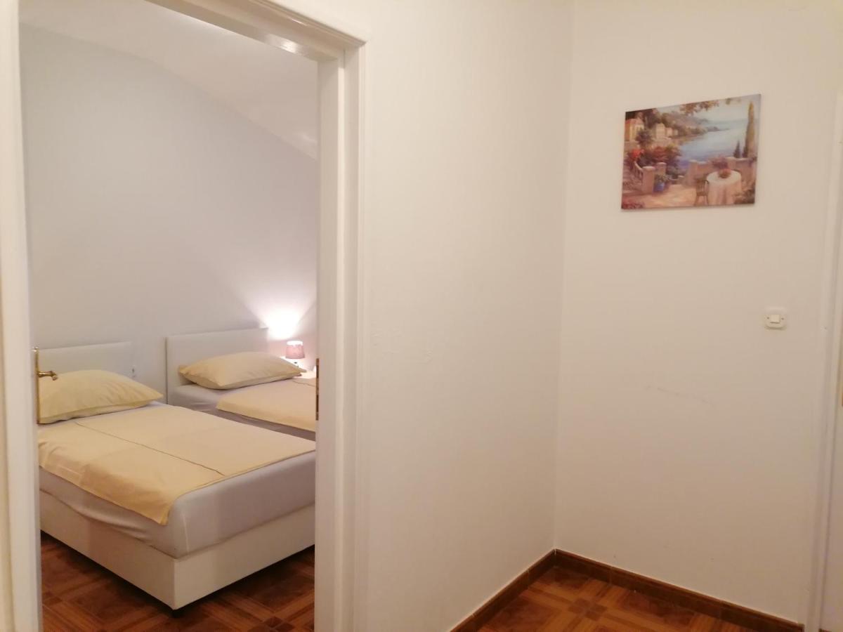 Apartmani Ivana Senj Сен Екстериор снимка