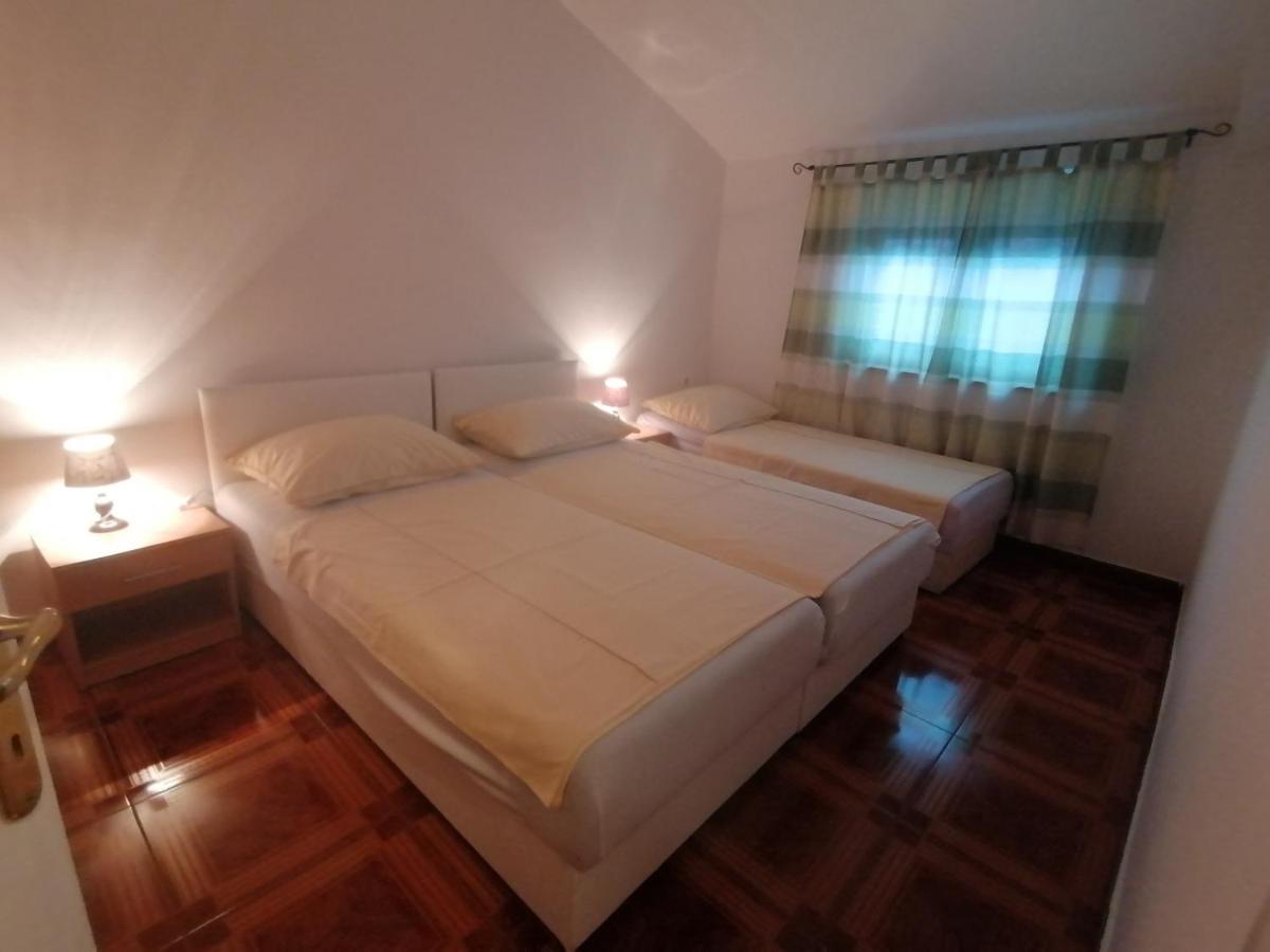 Apartmani Ivana Senj Сен Екстериор снимка