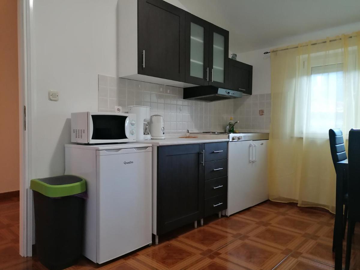 Apartmani Ivana Senj Сен Екстериор снимка